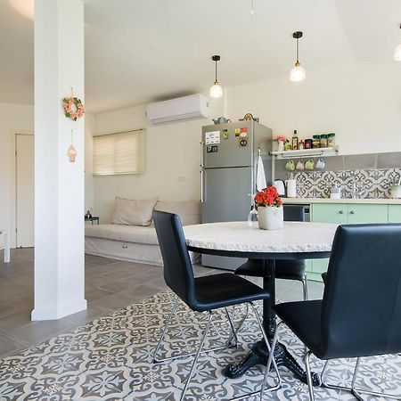 Homey Suite In Zichron Yaakov Zikhron Ya'akov Ngoại thất bức ảnh